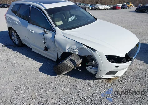 2019 Volvo Xc60 T5 Momentum z USA, uszkodzony, nr VIN LYV102RK9KB196112